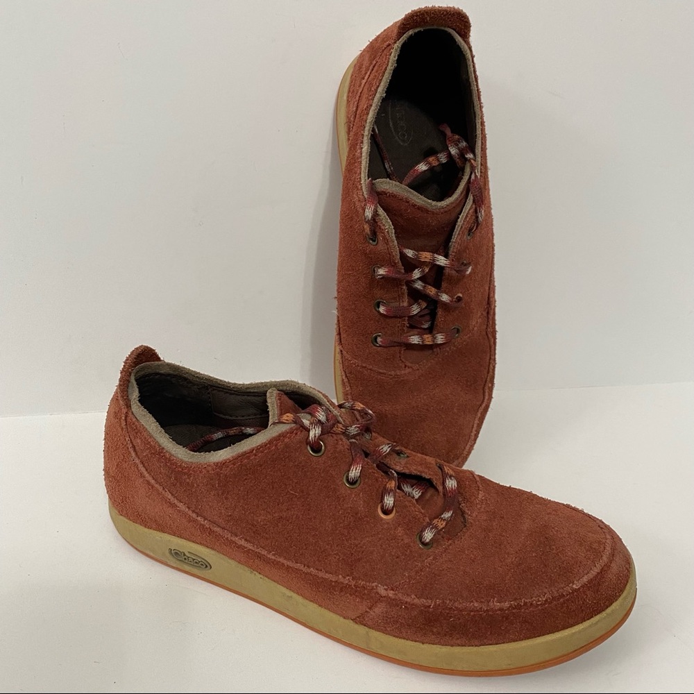 Chaco Women’s 9.5 Andorra Red Suede Leather Lace up Outdoor Shoes Skate